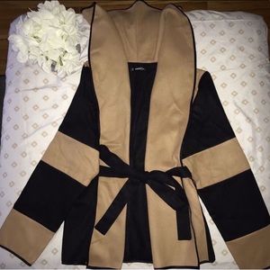 Womens NWOT Modern Trench coat